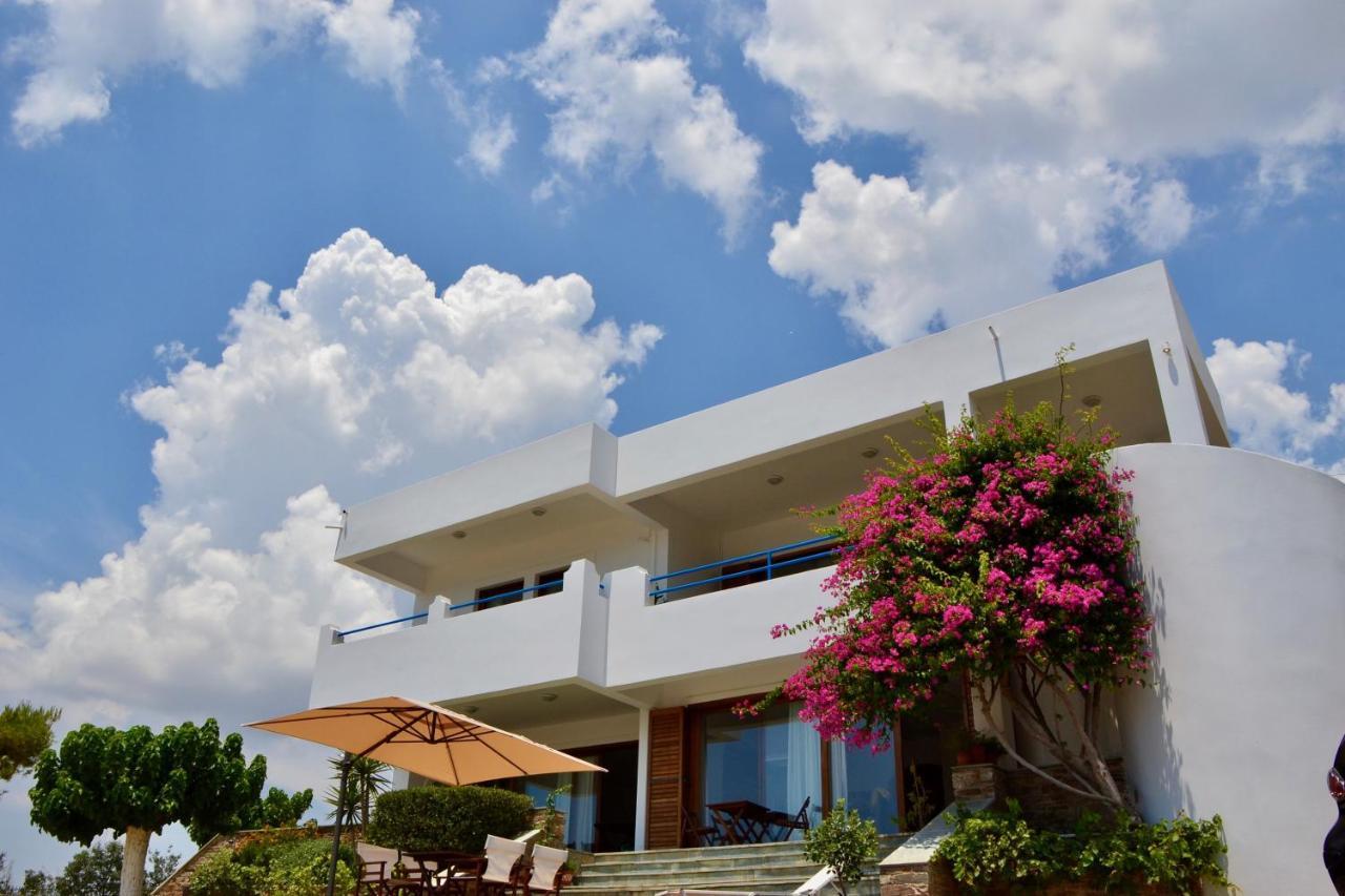 Beach House Set In A Beautiful Bay Karystos  Luaran gambar