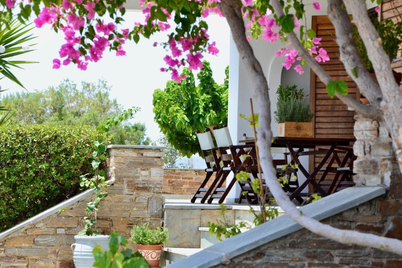 Beach House Set In A Beautiful Bay Karystos  Luaran gambar