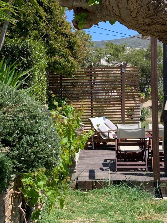 Beach House Set In A Beautiful Bay Karystos  Luaran gambar