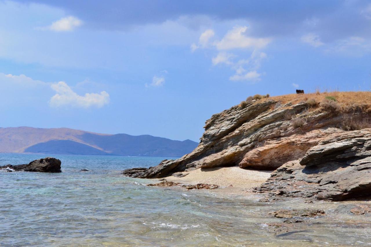 Beach House Set In A Beautiful Bay Karystos  Luaran gambar