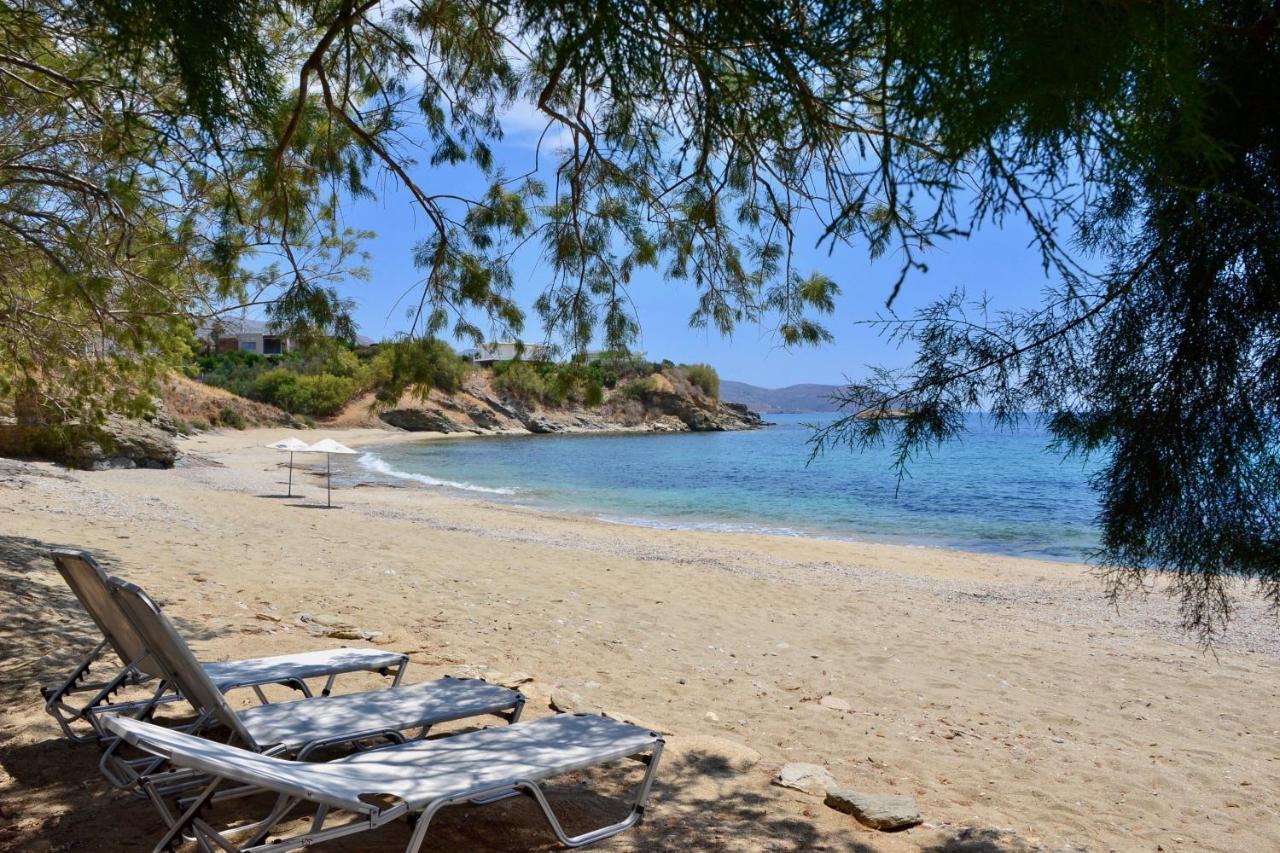 Beach House Set In A Beautiful Bay Karystos  Luaran gambar