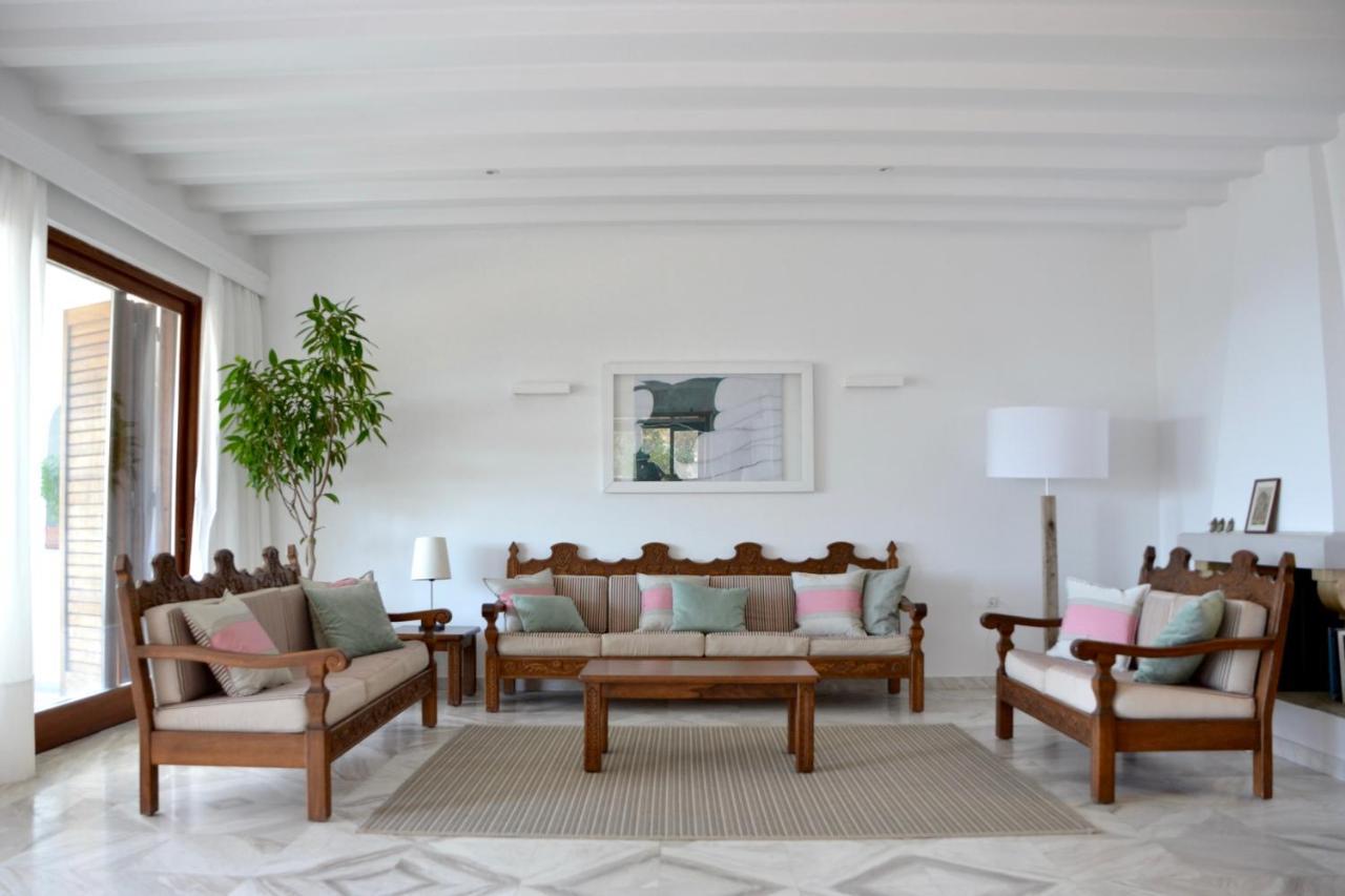Beach House Set In A Beautiful Bay Karystos  Luaran gambar