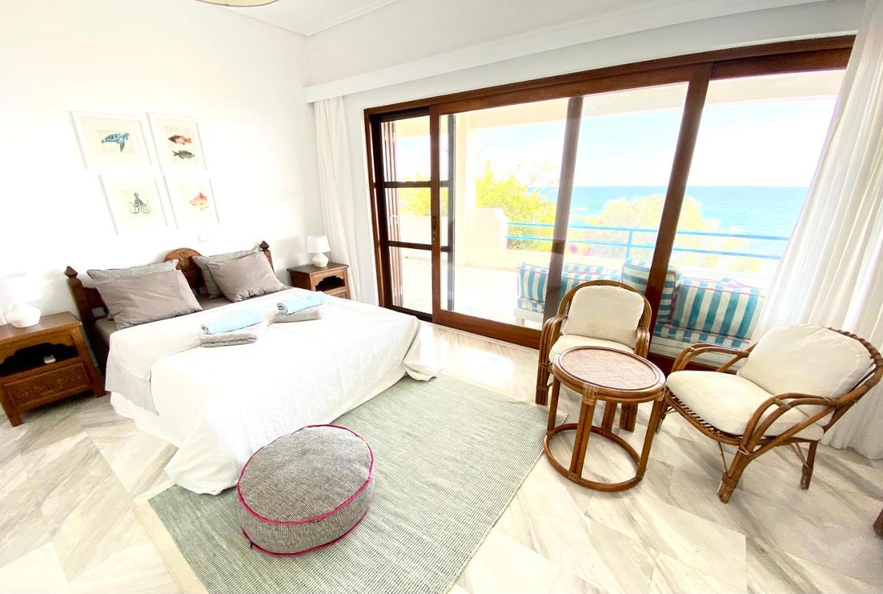 Beach House Set In A Beautiful Bay Karystos  Luaran gambar