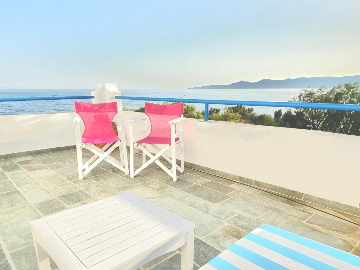 Beach House Set In A Beautiful Bay Karystos  Luaran gambar